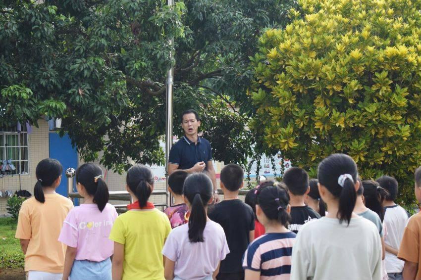 你知道满清的九大姓氏吗？游戏画面