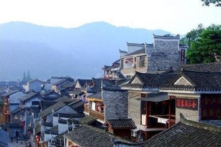 逃离广阔的山川